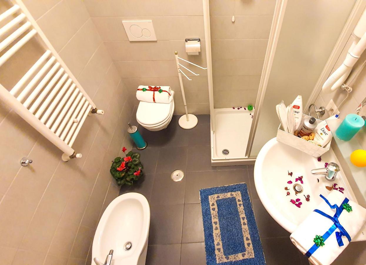 La Casa Simpatia - Con Parcheggio A Richiesta Convenzionato ! Roma